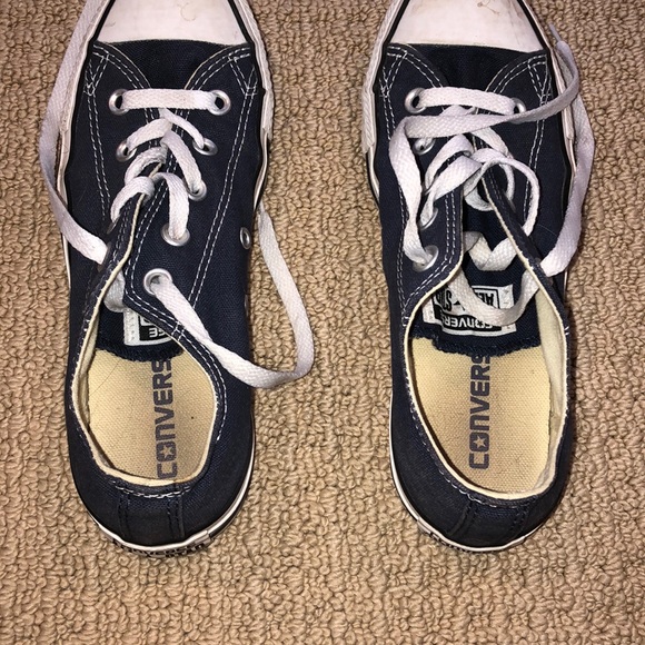 NAVY BLUE CONVERSE - Picture 1 of 8